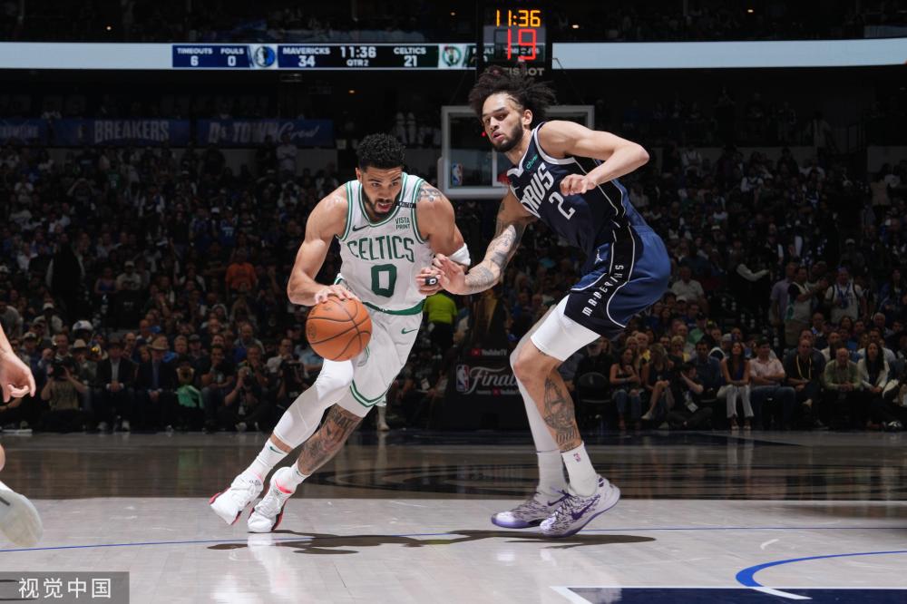 [图]英超-内托破门万比萨卡乌龙 切尔西2-1西汉姆联.