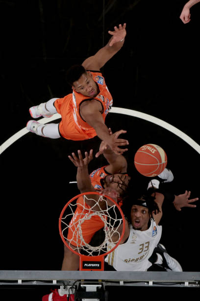 马背上的星 马背上的星